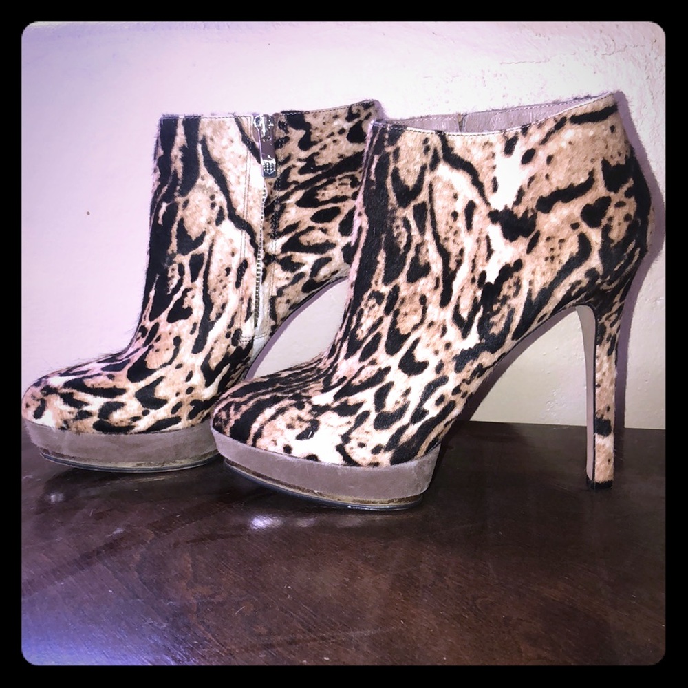 Prefect For Fall *Leopard print booties*